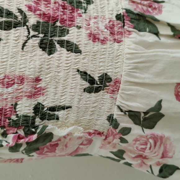 Roses And Ruffles Top - Picture 4 of 9